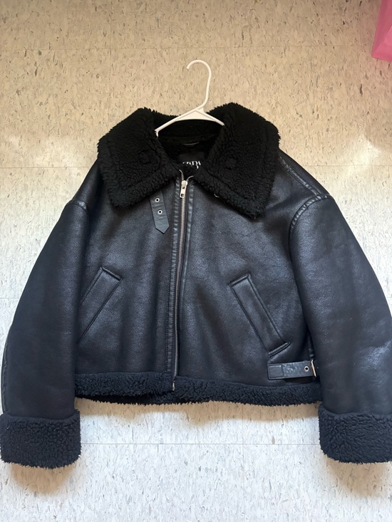 Zara Jackets & Blazers - Zara Black Leather Sherpa Jacket